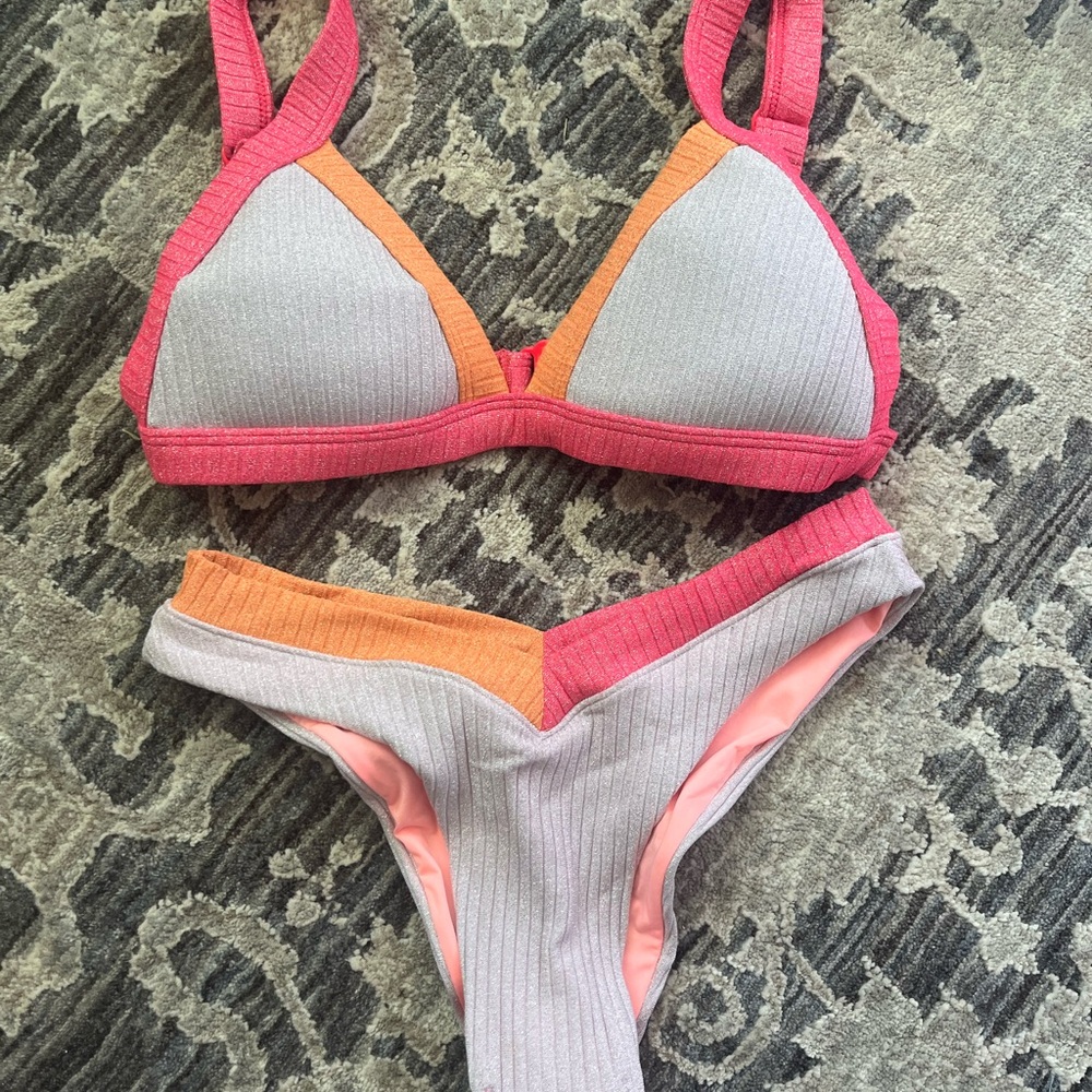 NWOT Oneone Colorblock Bikini Pink. Jesse bottom, Kameron top